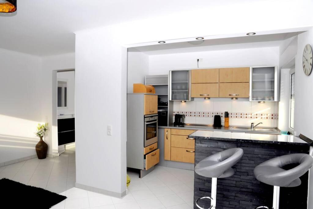 Traumhafte Kurstadt Apartment Moderne 2Zkb Balkon Pkw Stellplatz Bad Nauheim Exteriör bild