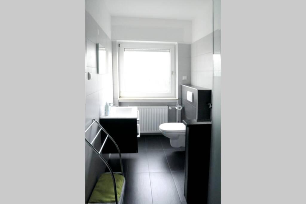 Traumhafte Kurstadt Apartment Moderne 2Zkb Balkon Pkw Stellplatz Bad Nauheim Exteriör bild